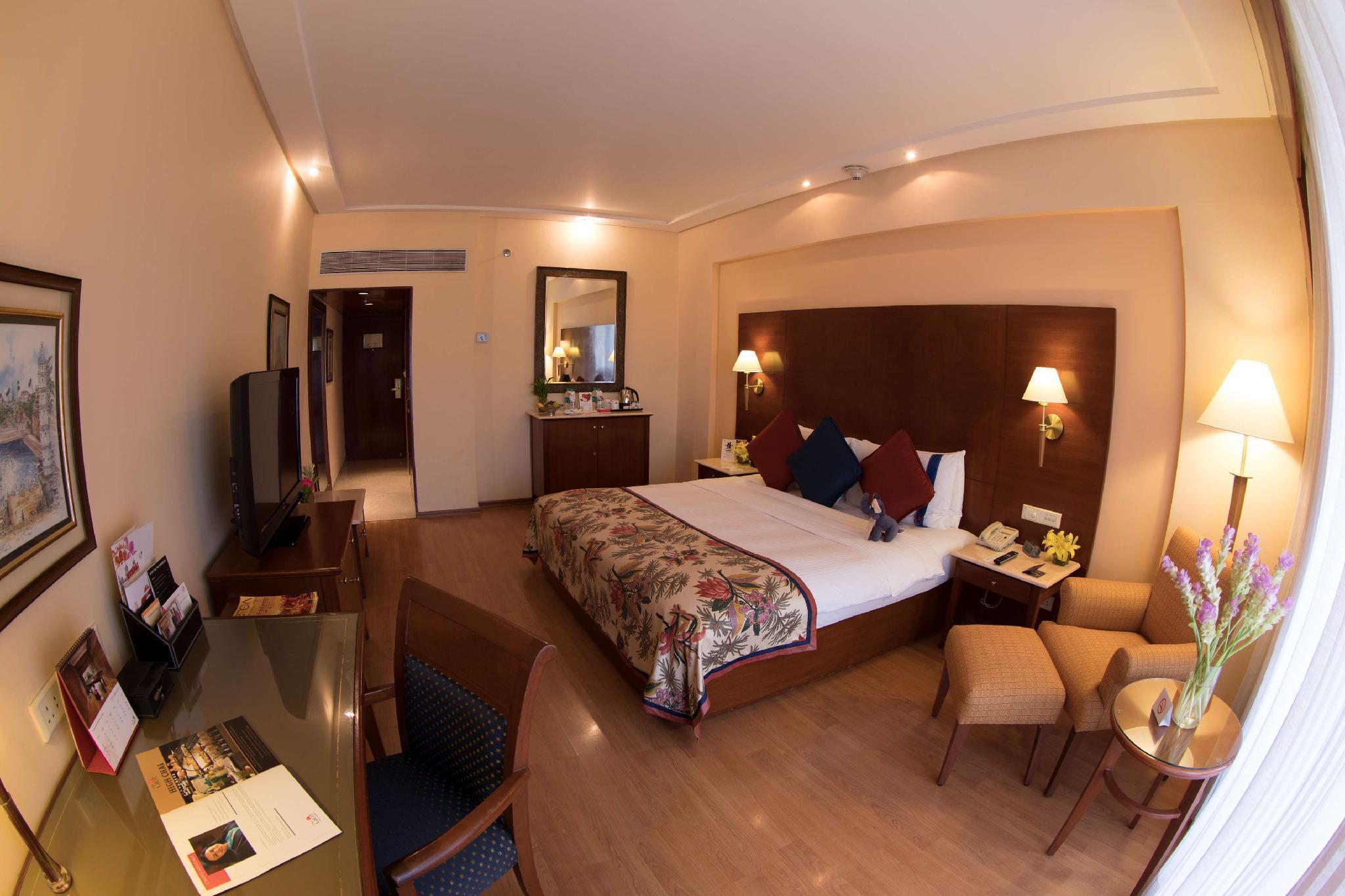 فندق ذا لاليت مومباي المظهر الخارجي الصورة A room at the Taj Bengal