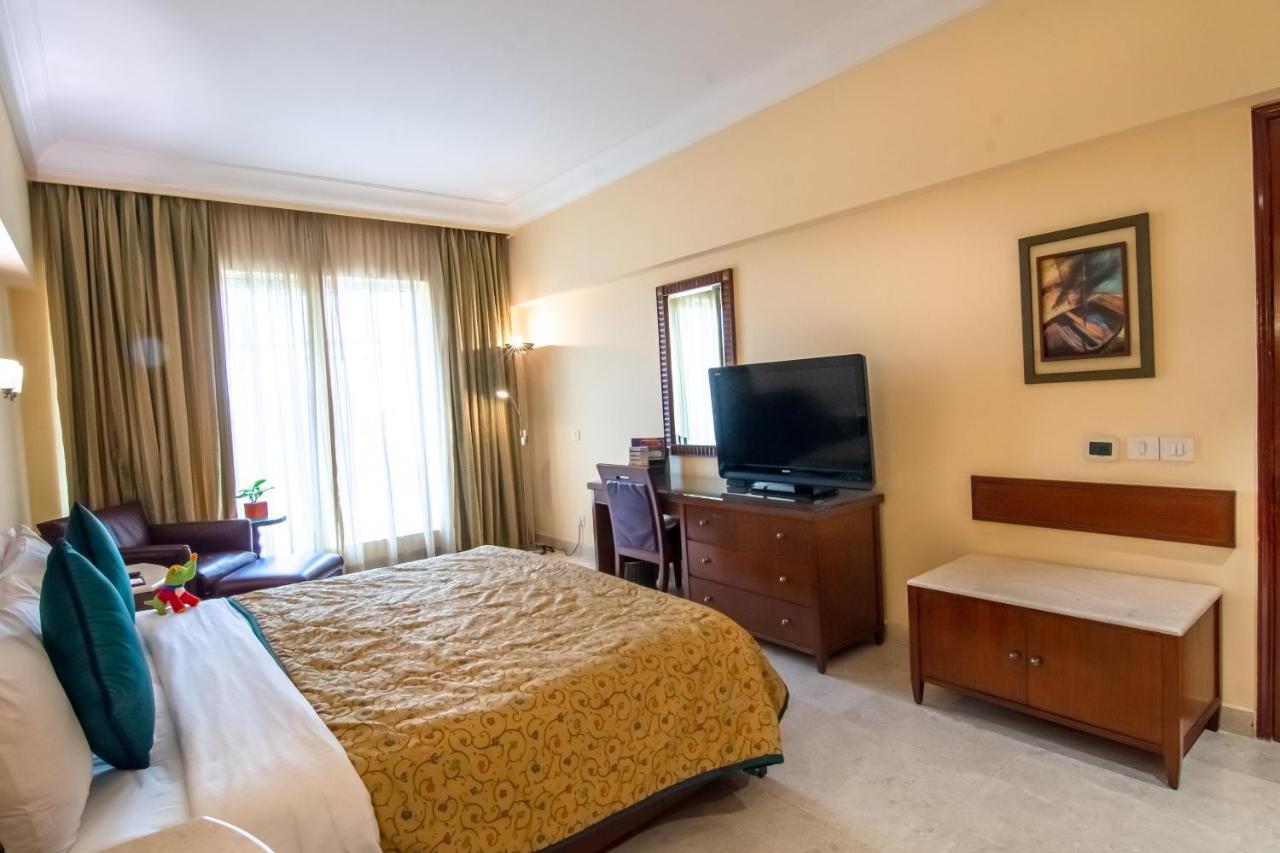 فندق ذا لاليت مومباي المظهر الخارجي الصورة A room at the hotel